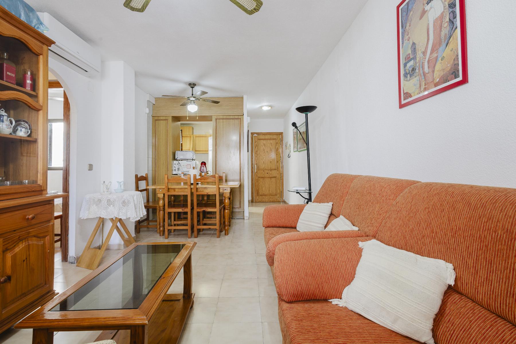 For sale - 2 Bedroom 1 Bathroom Penthouse in Torrevieja - Playa del Acequión  - Alicante