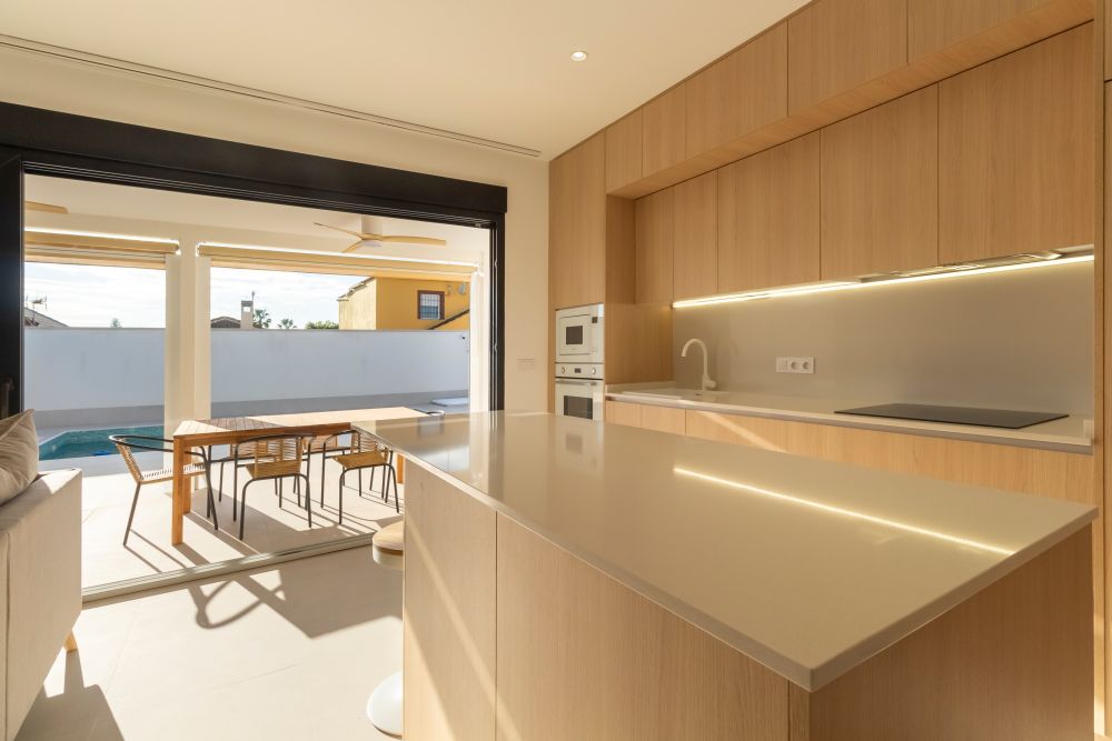 For sale - 3 Bedroom 2 Bathroom Villa in Torrevieja - La Siesta - El Salado - Torreta  - Alicante
