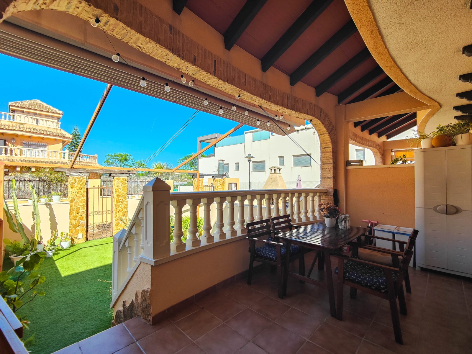 For sale - 4 Bedroom 3 Bathroom Townhouse in Guardamar del Segura - Guardamar - El Raso  - Alicante