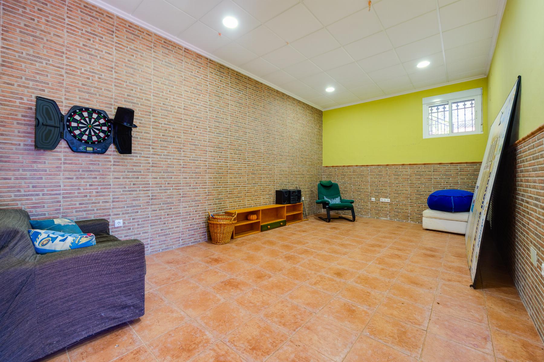 For sale - 5 Bedroom 3 Bathroom Chalet in San Miguel de Salinas - San Miguel de Salinas  - Alicante