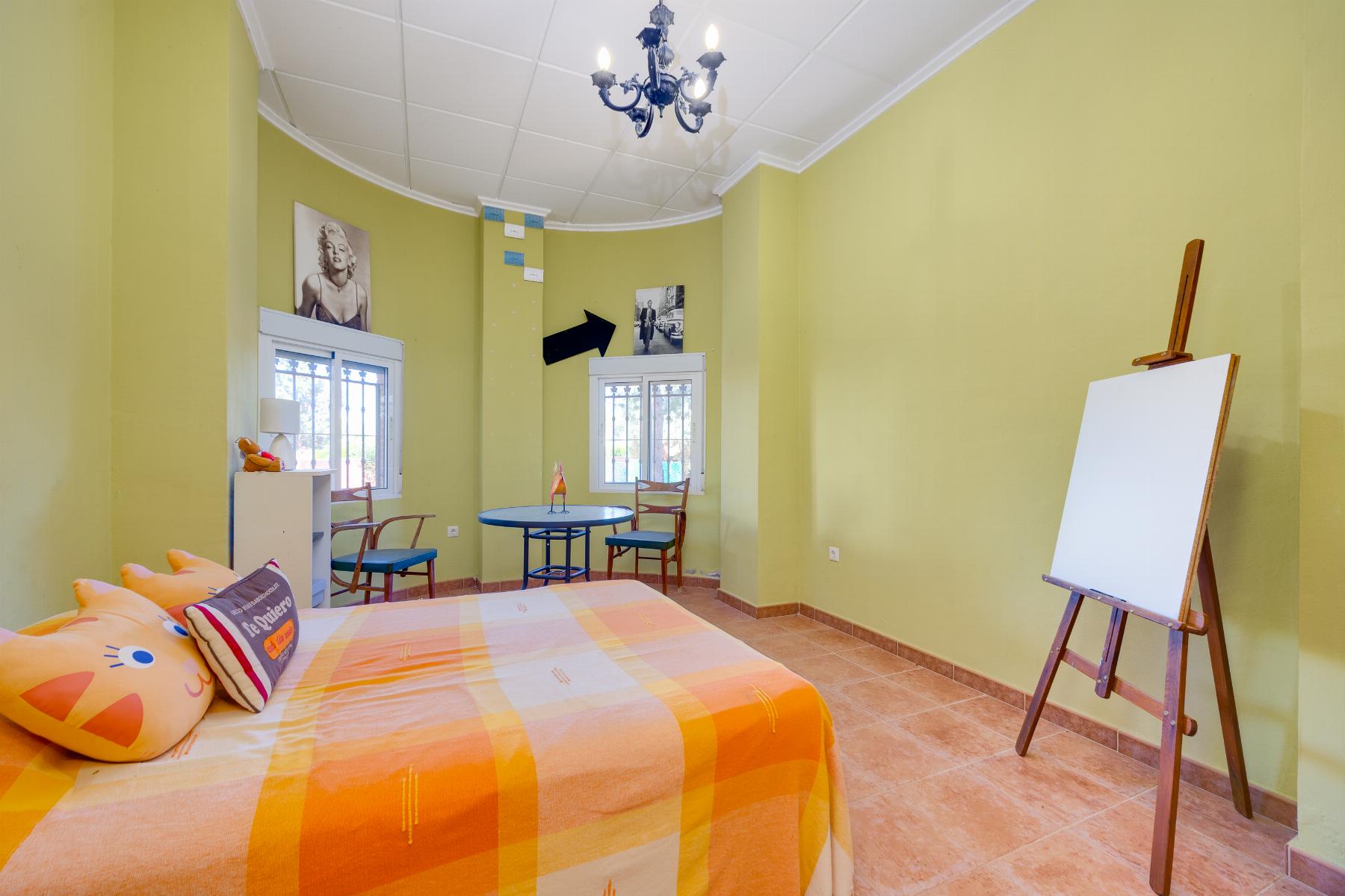 For sale - 5 Bedroom 3 Bathroom Chalet in San Miguel de Salinas - San Miguel de Salinas  - Alicante