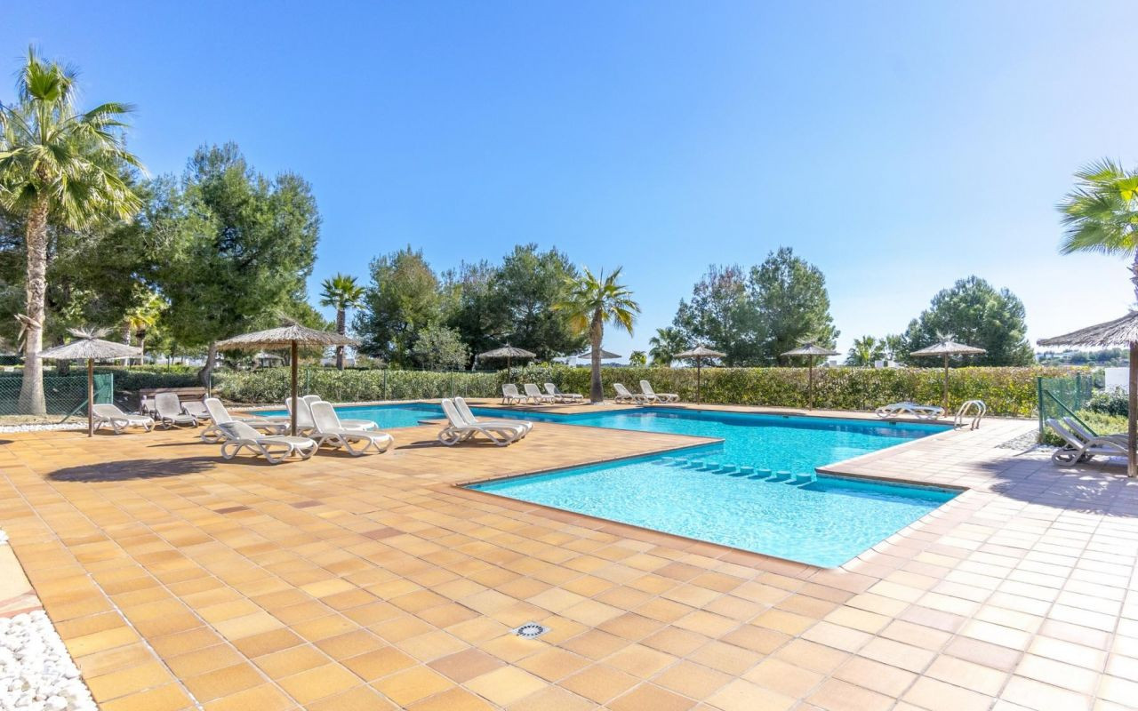 For sale - 2 Bedroom 2 Bathroom Penthouse in Orihuela Costa - Las Colinas Golf  - Alicante