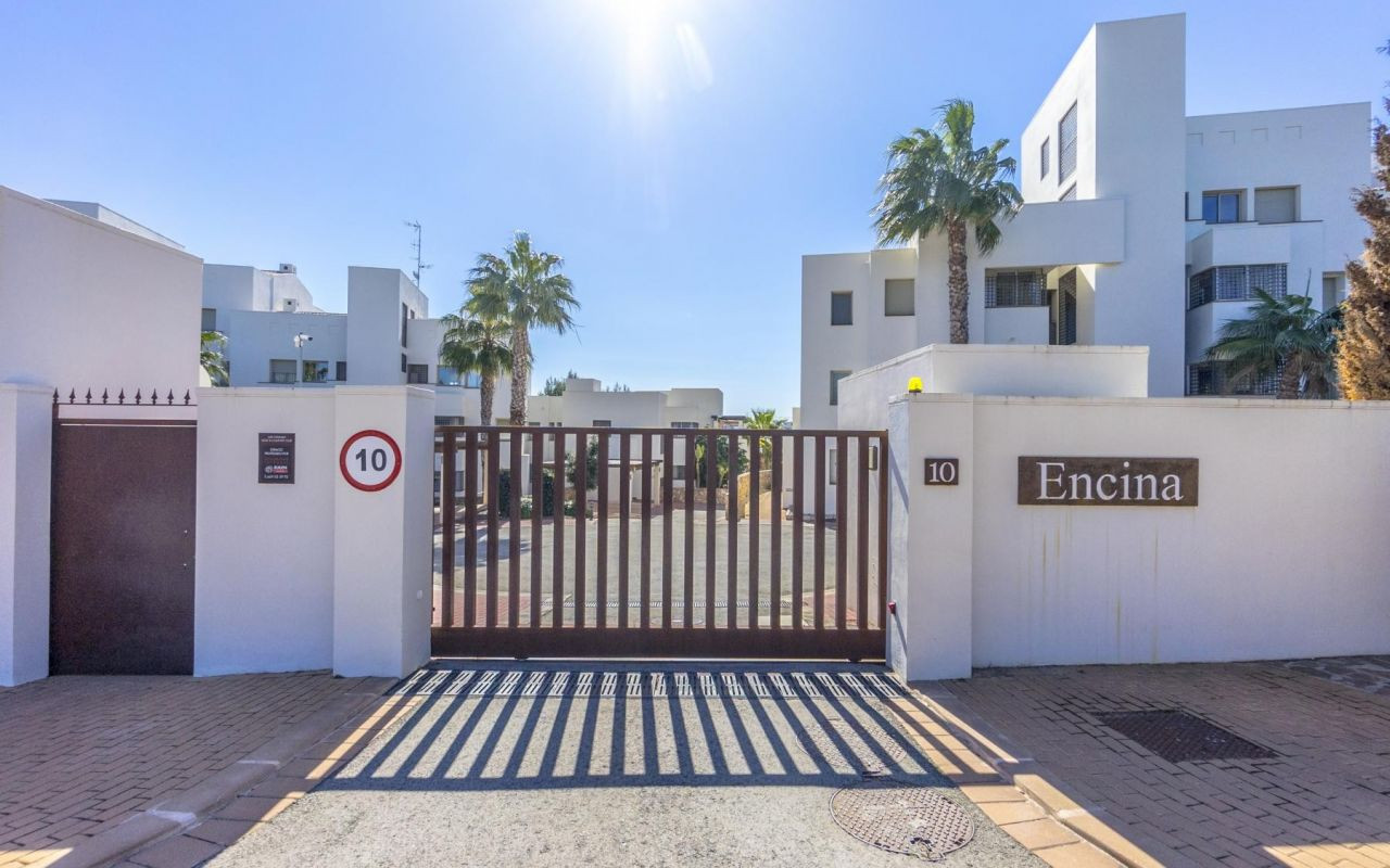 For sale - 2 Bedroom 2 Bathroom Penthouse in Orihuela Costa - Las Colinas Golf  - Alicante