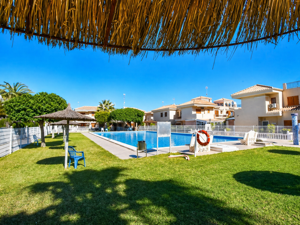 2 Bedroom 1 Bathroom Apartament in Playa Flamenca 