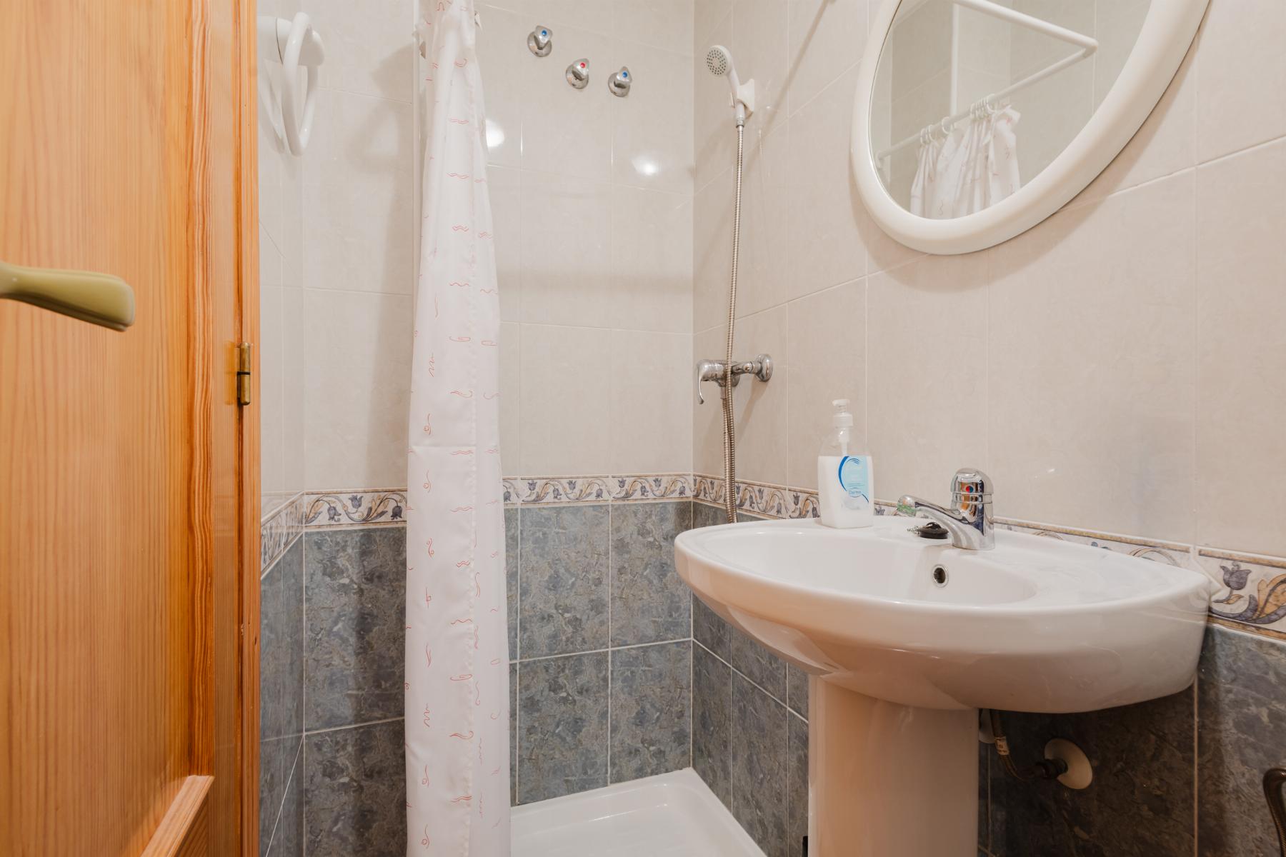 For sale - 3 Bedroom 2 Bathroom Apartament in Torrevieja - Parque de Las Naciones  - Alicante