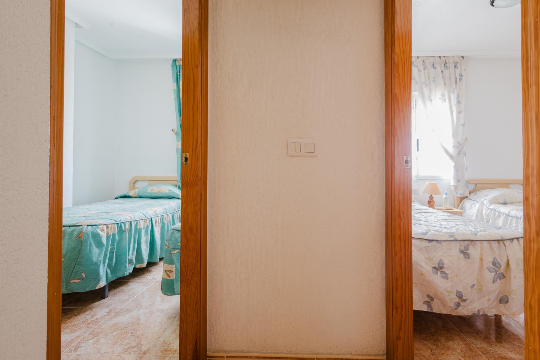 For sale - 3 Bedroom 2 Bathroom Apartament in Torrevieja - Parque de Las Naciones  - Alicante
