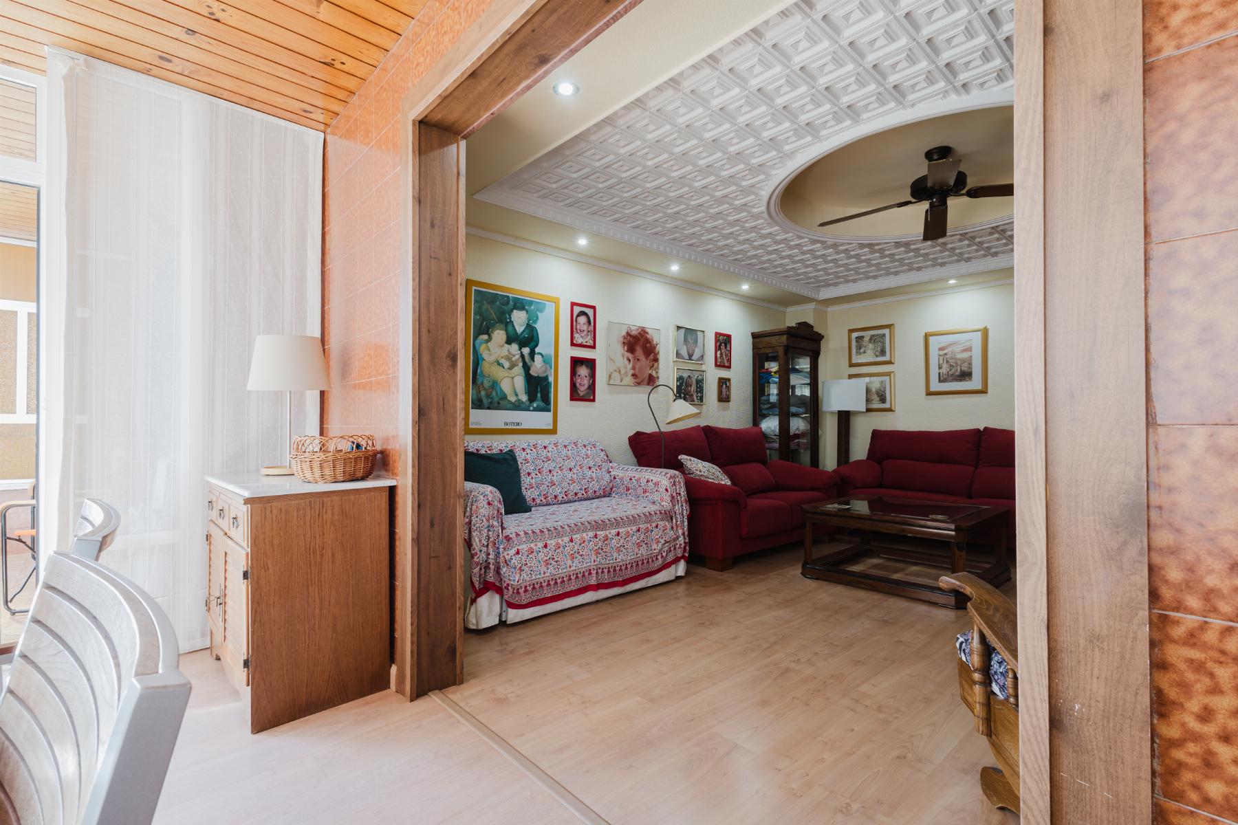 For sale - 3 Bedroom 2 Bathroom Apartamento in Torrevieja - Playa del Acequión  - Alicante