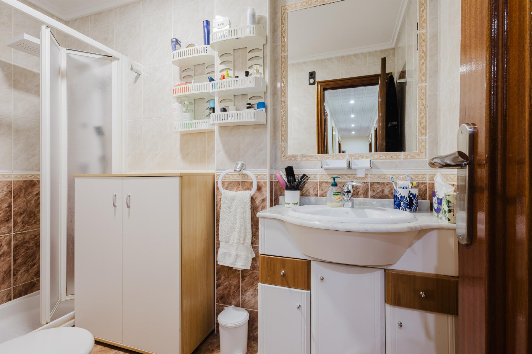 For sale - 3 Bedroom 2 Bathroom Apartamento in Torrevieja - Playa del Acequión  - Alicante