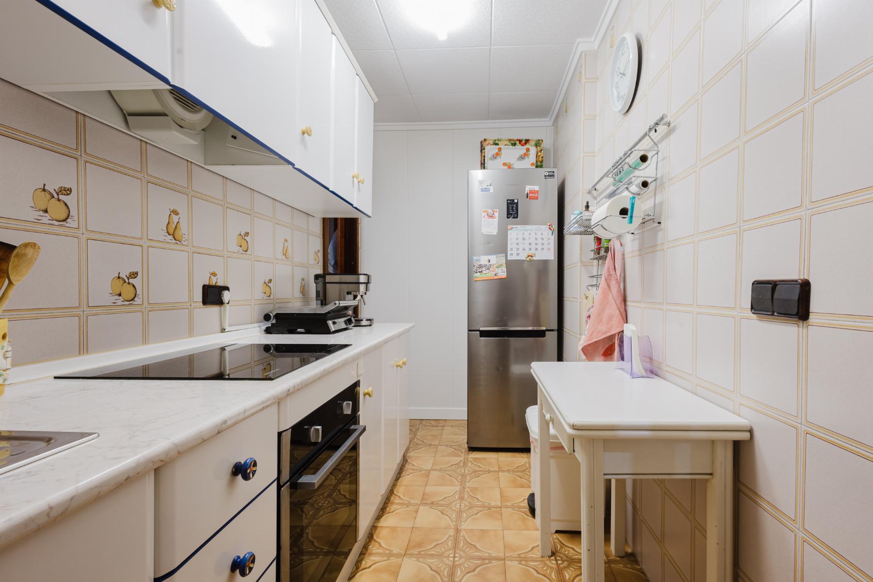 For sale - 3 Bedroom 2 Bathroom Apartamento in Torrevieja - Playa del Acequión  - Alicante