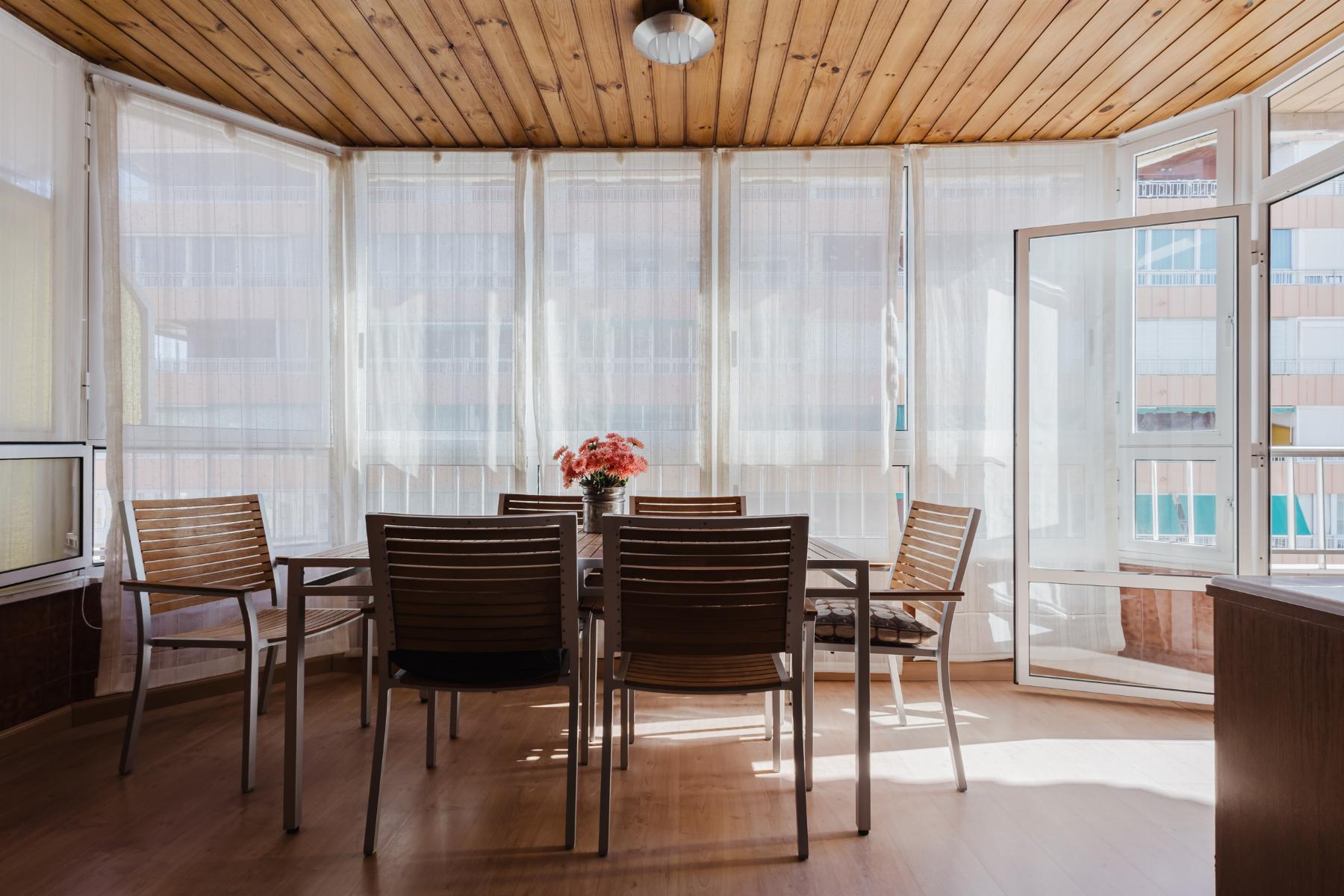 For sale - 3 Bedroom 2 Bathroom Apartamento in Torrevieja - Playa del Acequión  - Alicante