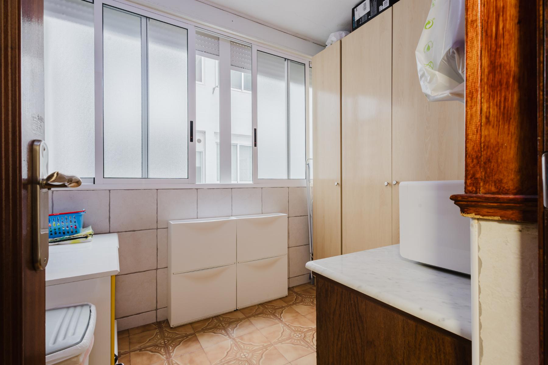 For sale - 3 Bedroom 2 Bathroom Apartamento in Torrevieja - Playa del Acequión  - Alicante