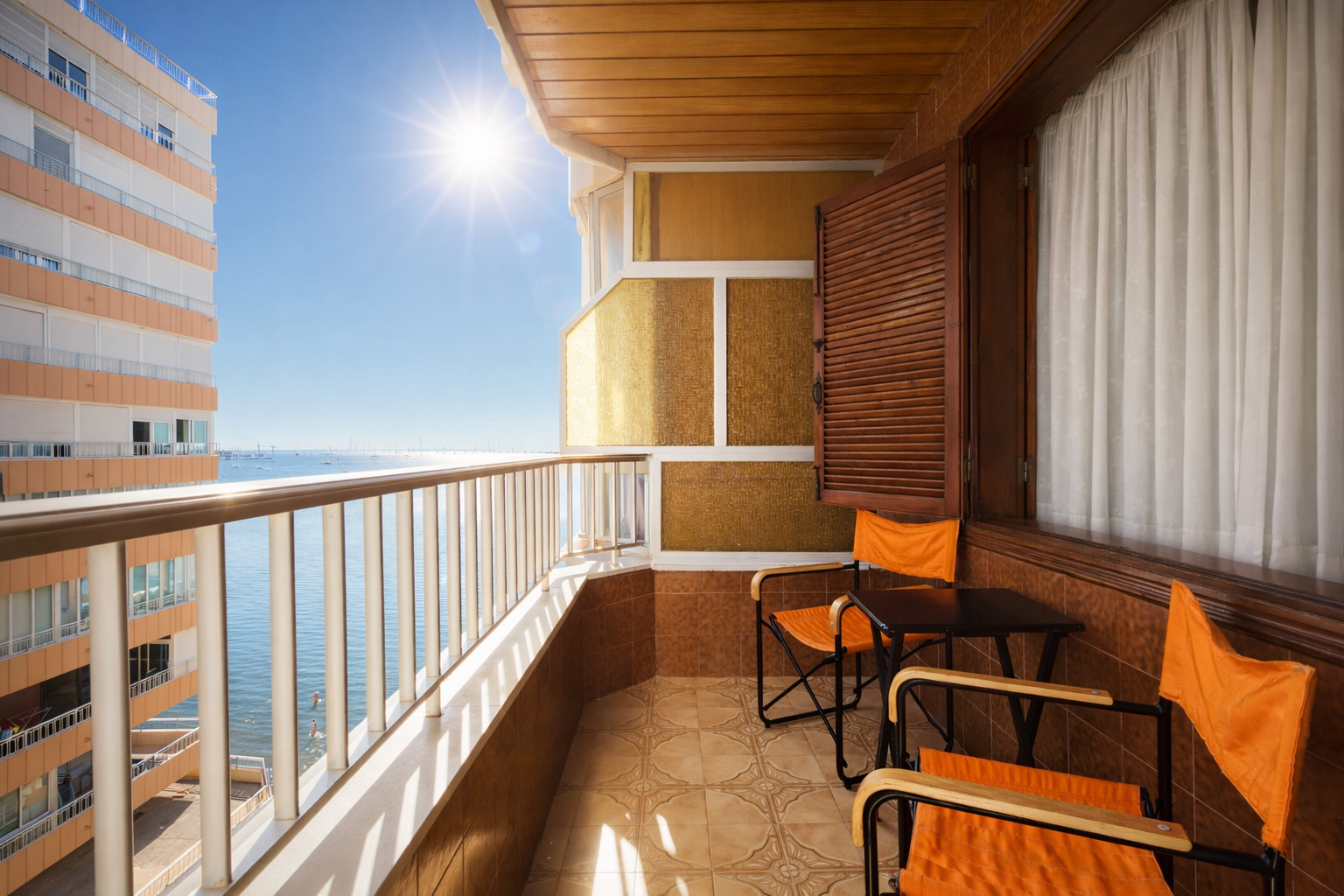 For sale - 3 Bedroom 2 Bathroom Apartamento in Torrevieja - Playa del Acequión  - Alicante