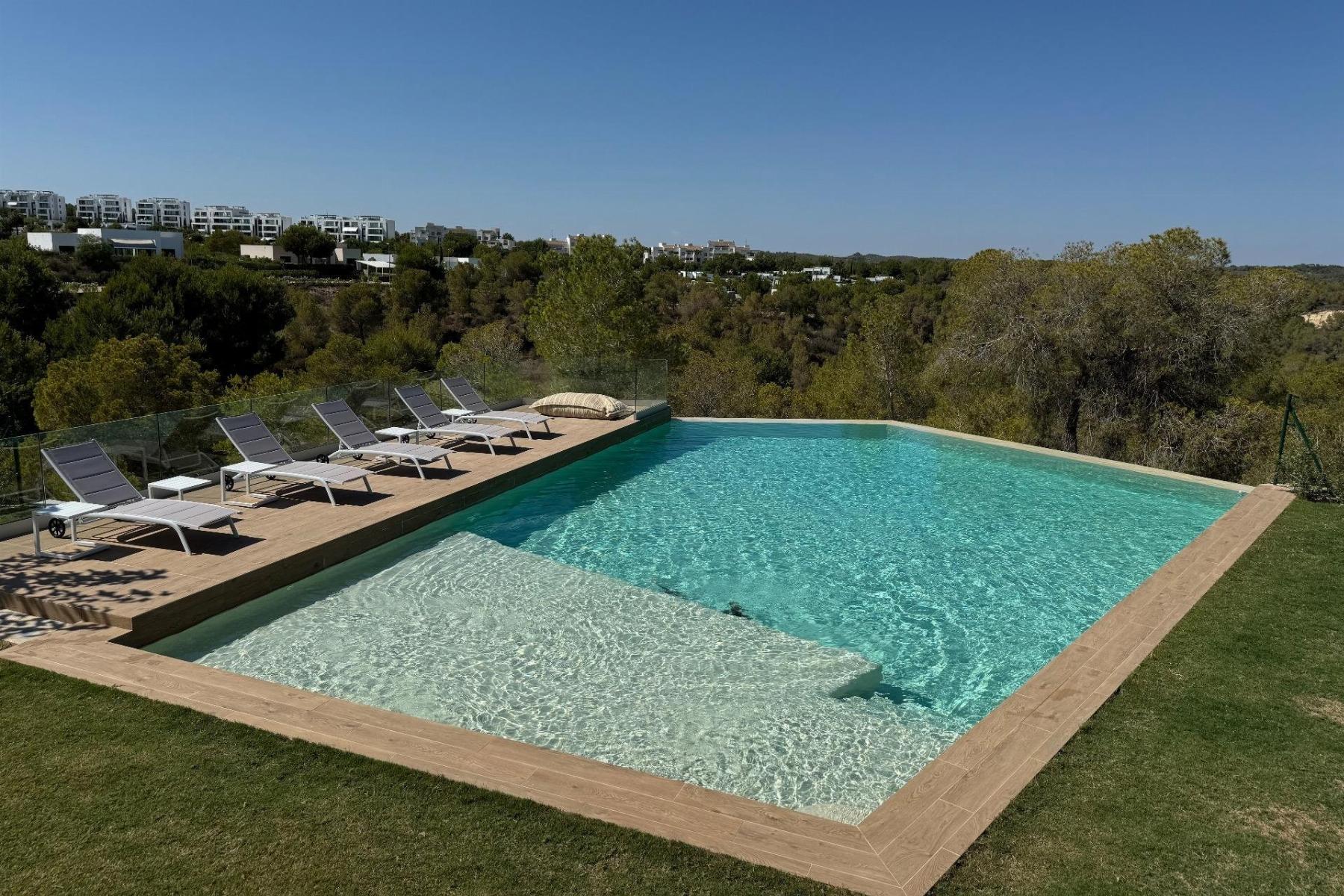 For sale - 2 Bedroom 2 Bathroom Apartamento in Orihuela Costa - Las Colinas Golf  - Alicante