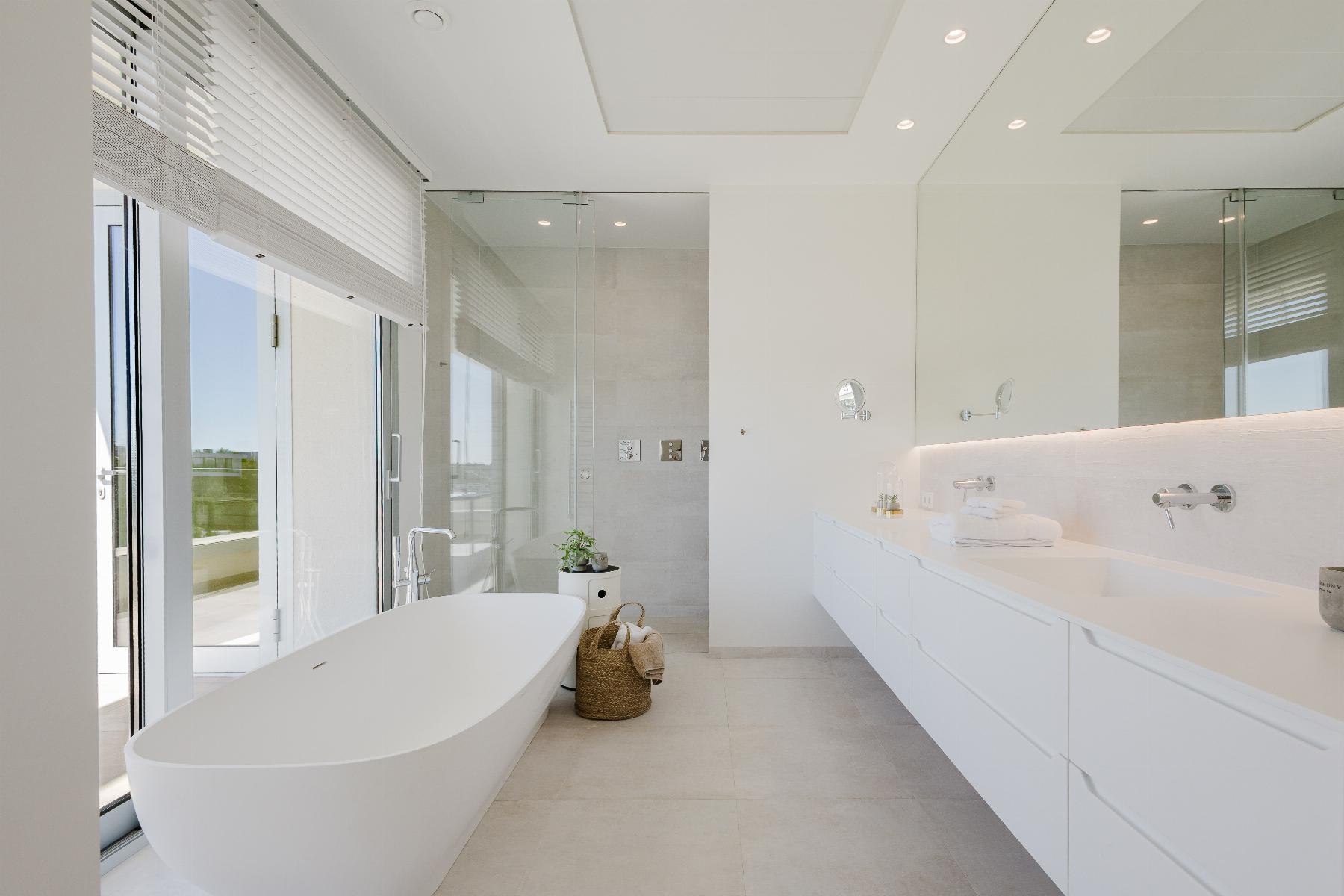 For sale - 5 Bedroom 6 Bathroom Villa in Orihuela Costa - Las Colinas Golf  - Alicante