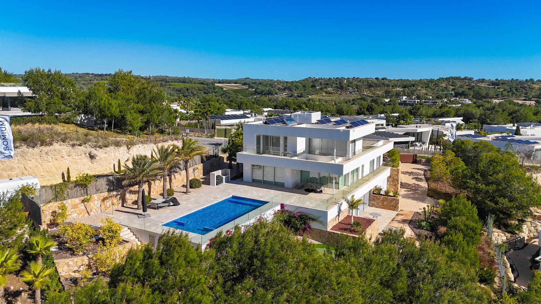 For sale - 5 Bedroom 6 Bathroom Villa in Orihuela Costa - Las Colinas Golf  - Alicante
