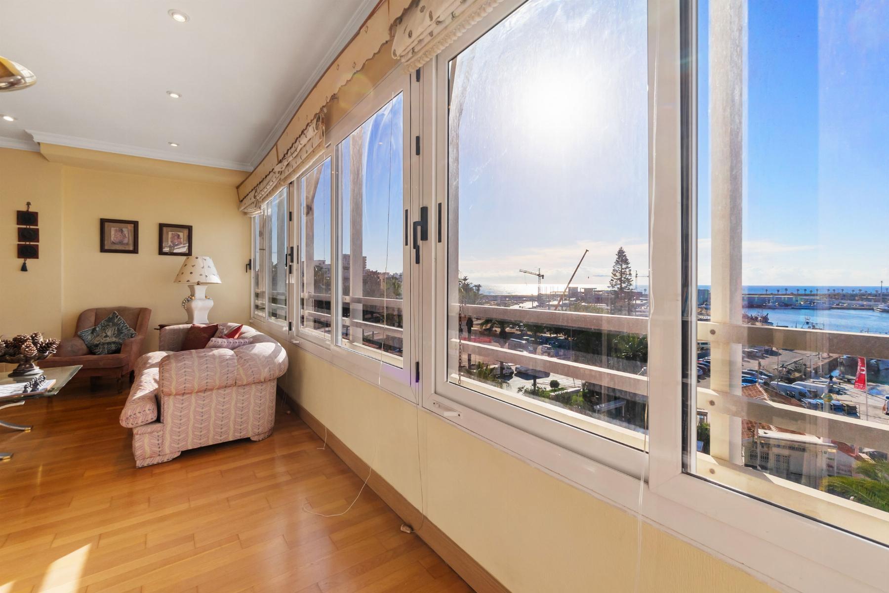 For sale - 4 Bedroom 2 Bathroom Apartamento in Torrevieja - CLUB NAUTICO TORREVIEJA  - Alicante