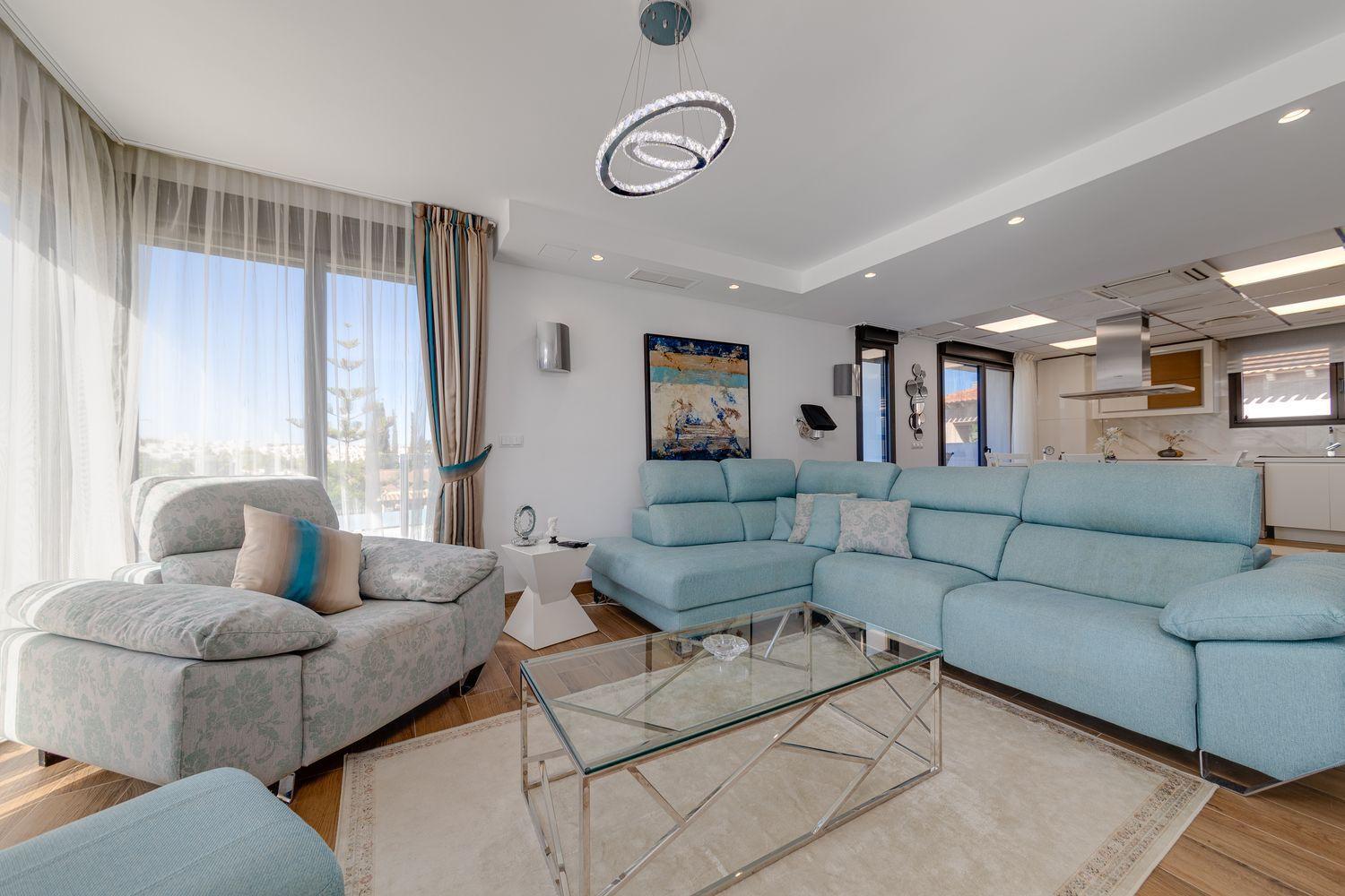 For sale - 3 Bedroom 4 Bathroom Villa in Torrevieja - Los Balcones  - Alicante