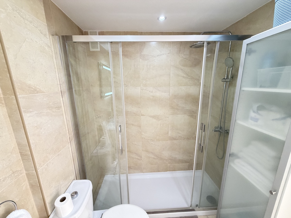 For sale - 2 Bedroom 2 Bathroom Penthouse Apartment in Villamartin - , Villamartin, Alicante, Spain - Alicante