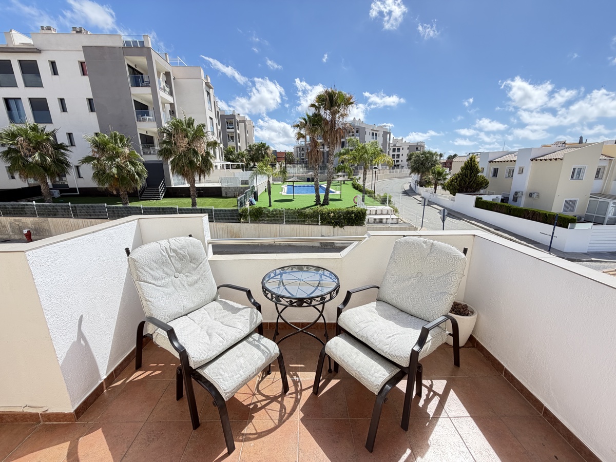 For sale - 2 Bedroom 2 Bathroom Penthouse Apartment in Villamartin - , Villamartin, Alicante, Spain - Alicante