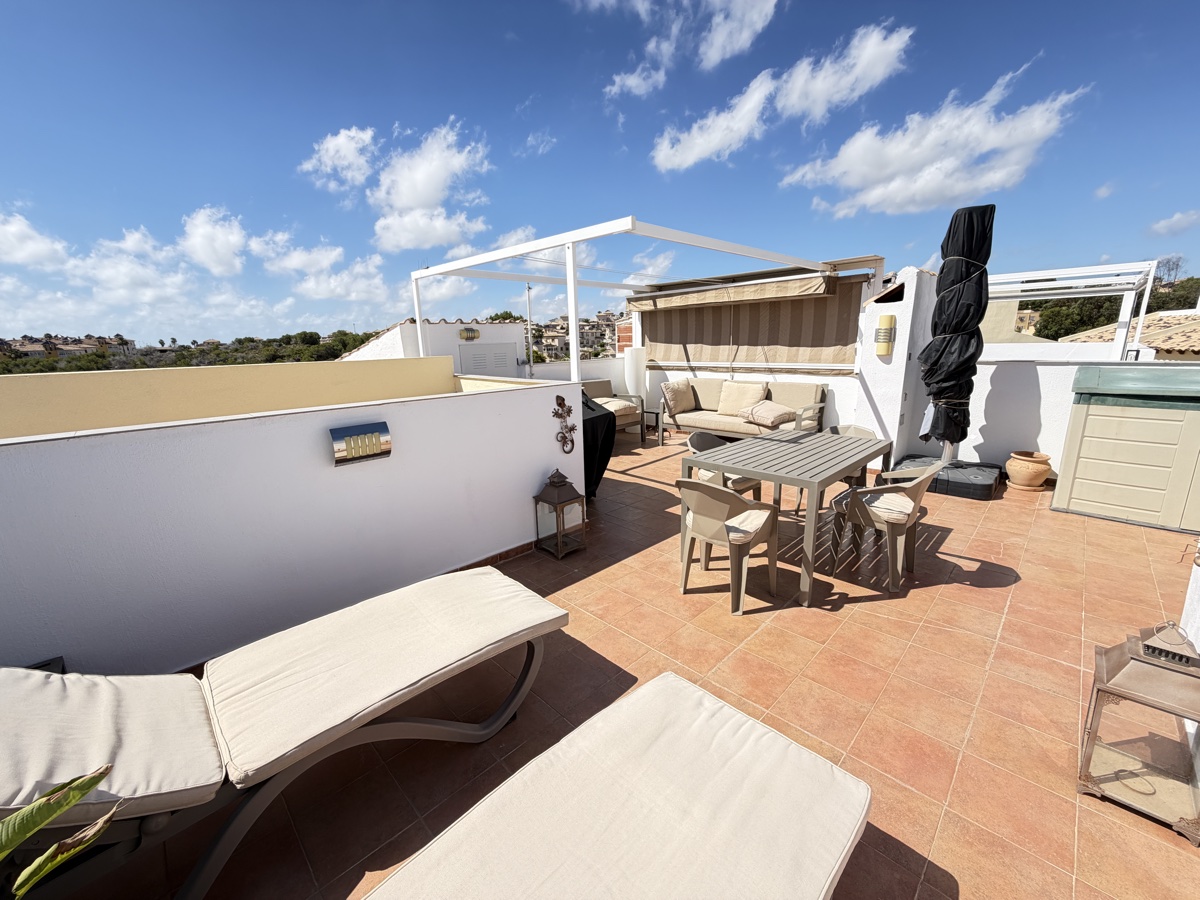 For sale - 2 Bedroom 2 Bathroom Penthouse Apartment in Villamartin - , Villamartin, Alicante, Spain - Alicante