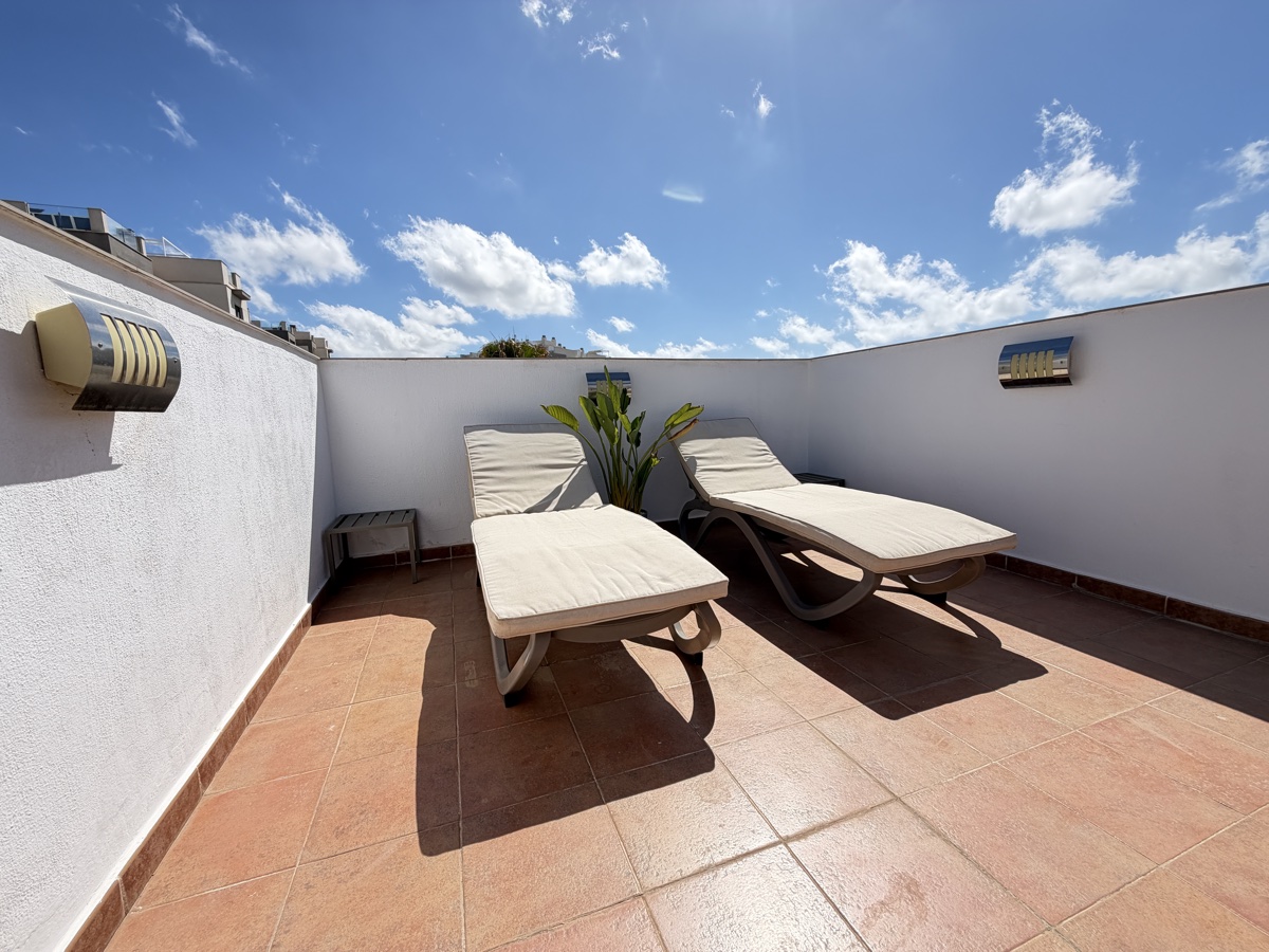 For sale - 2 Bedroom 2 Bathroom Penthouse Apartment in Villamartin - , Villamartin, Alicante, Spain - Alicante