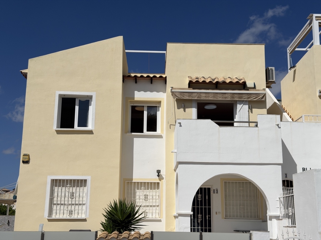 2 Bedroom 2 Bathroom Penthouse Apartment in Villamartin