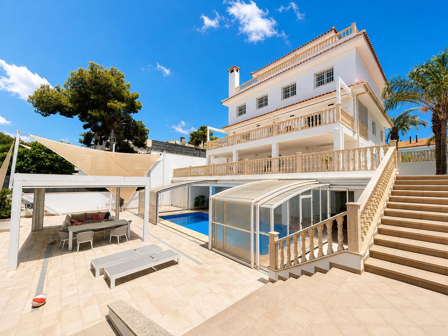 For sale - 4 Bedroom 5 Bathroom Villa in Dehesa de campoamor - Campoamor  - Alicante