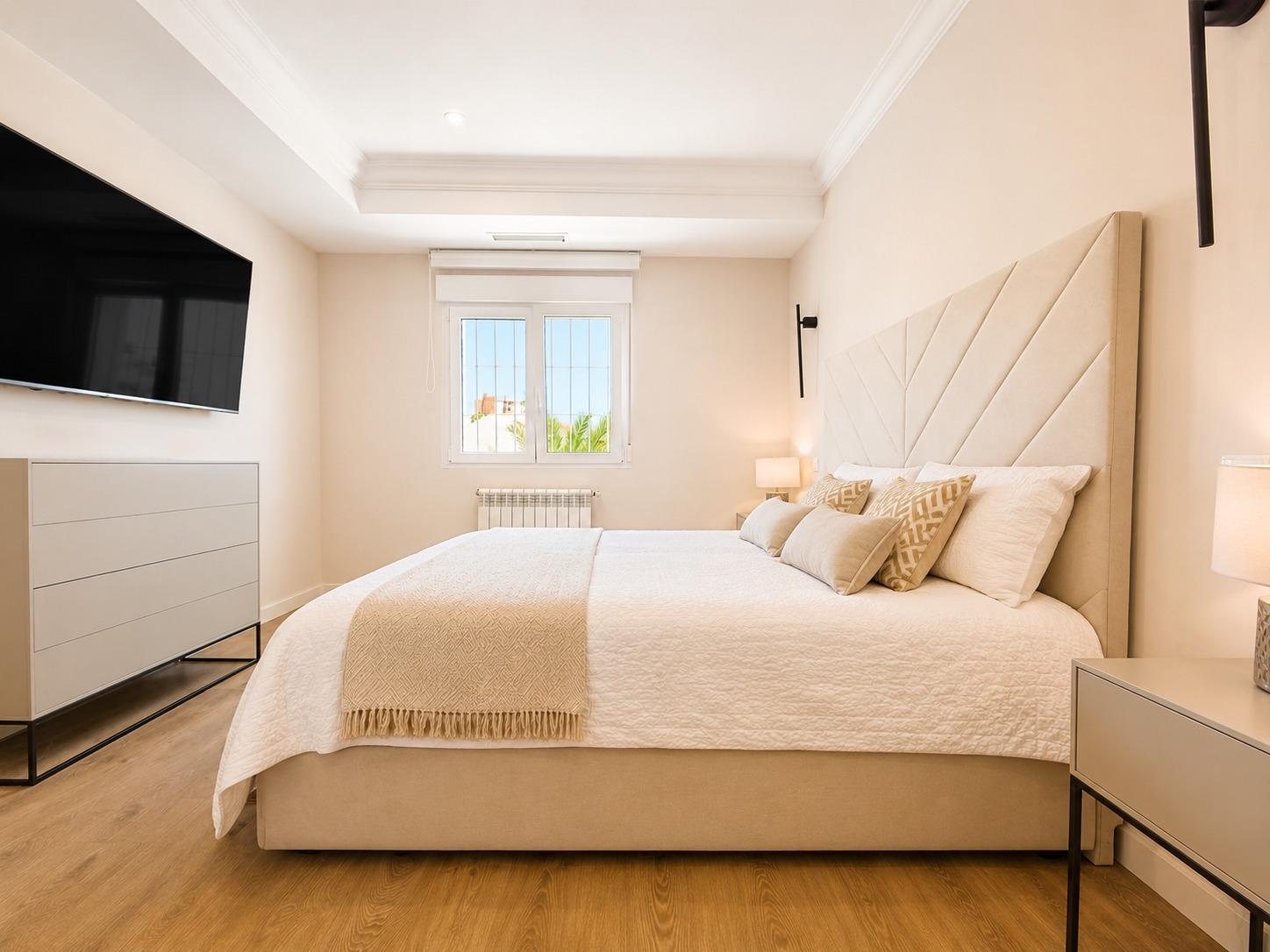 For sale - 4 Bedroom 5 Bathroom Villa in Dehesa de campoamor - Campoamor  - Alicante