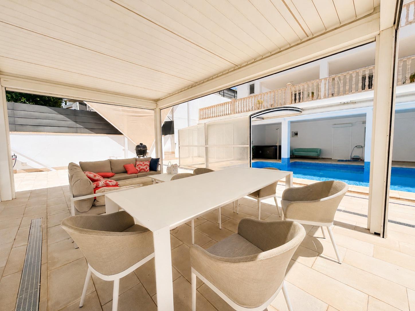 For sale - 4 Bedroom 5 Bathroom Villa in Dehesa de campoamor - Campoamor  - Alicante