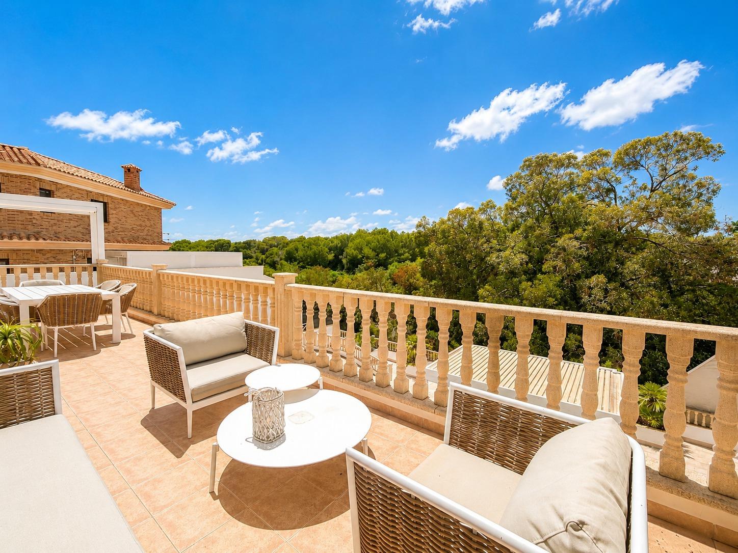 For sale - 4 Bedroom 5 Bathroom Villa in Dehesa de campoamor - Campoamor  - Alicante