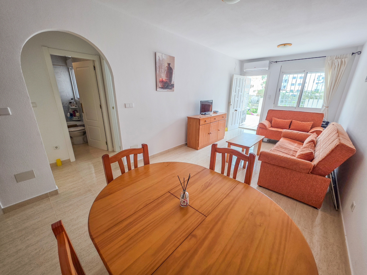 For sale - 2 Bedroom 1 Bathroom Apartment in Villamartin - , Villamartin, Alicante, Spain - Alicante