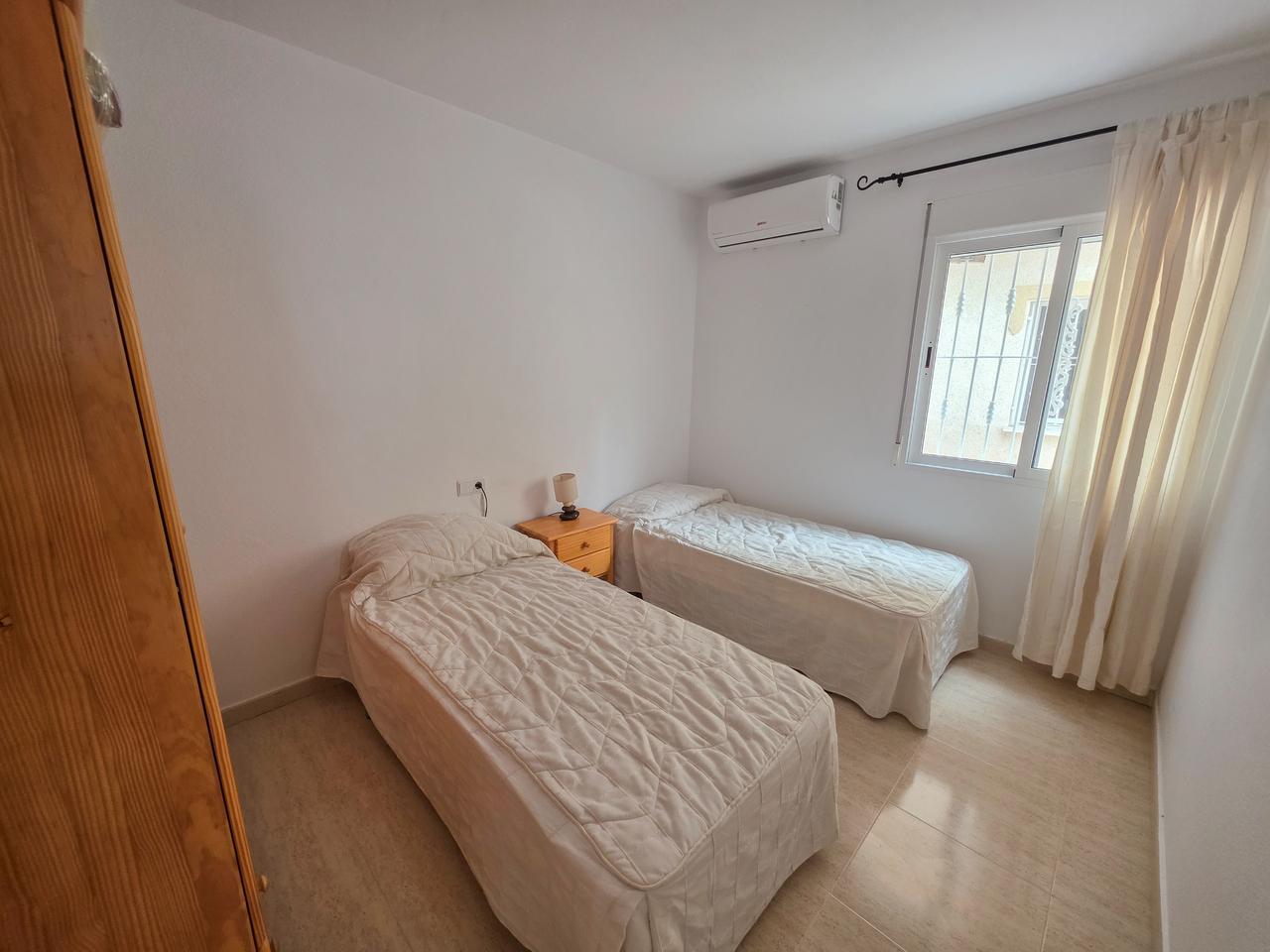 For sale - 2 Bedroom 1 Bathroom Apartment in Villamartin - , Villamartin, Alicante, Spain - Alicante