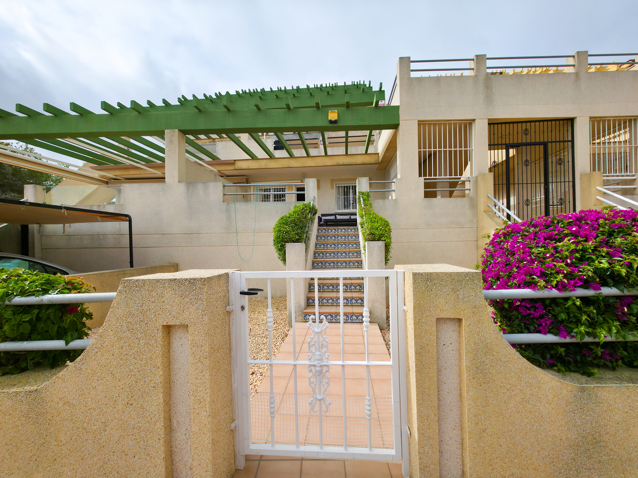 For sale - 2 Bedroom 1 Bathroom Apartment in Villamartin - , Villamartin, Alicante, Spain - Alicante