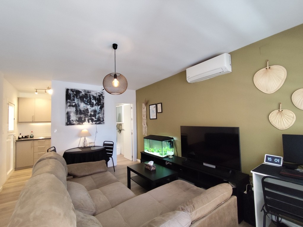 For sale - 2 Bedroom 1 Bathroom Ground floor Apartment in Torrevieja -  - Alicante