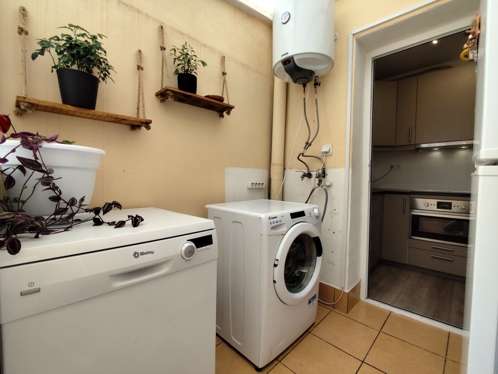 For sale - 2 Bedroom 1 Bathroom Ground floor Apartment in Torrevieja -  - Alicante