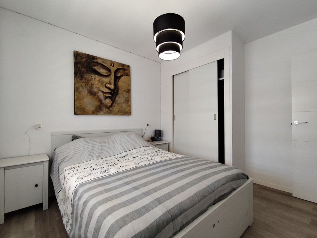 For sale - 2 Bedroom 1 Bathroom Ground floor Apartment in Torrevieja -  - Alicante