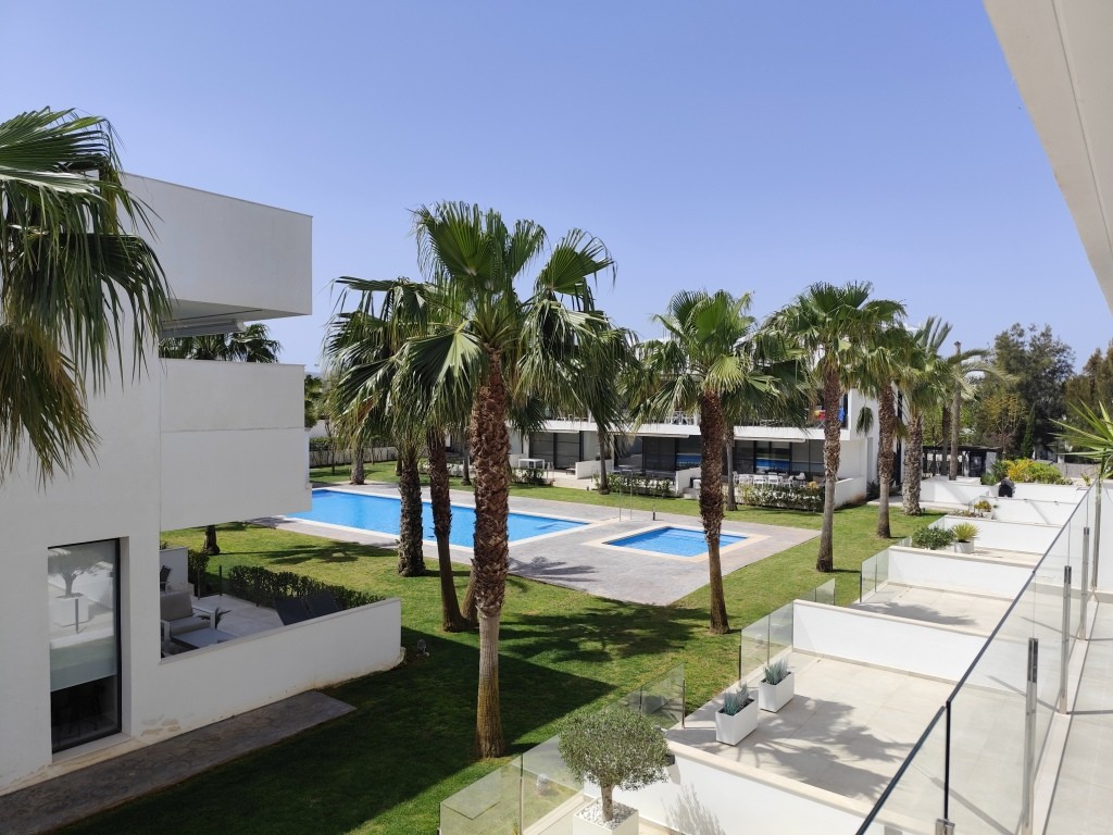 3 Bedroom 2 Bathroom Penthouse in Mar de Cristal