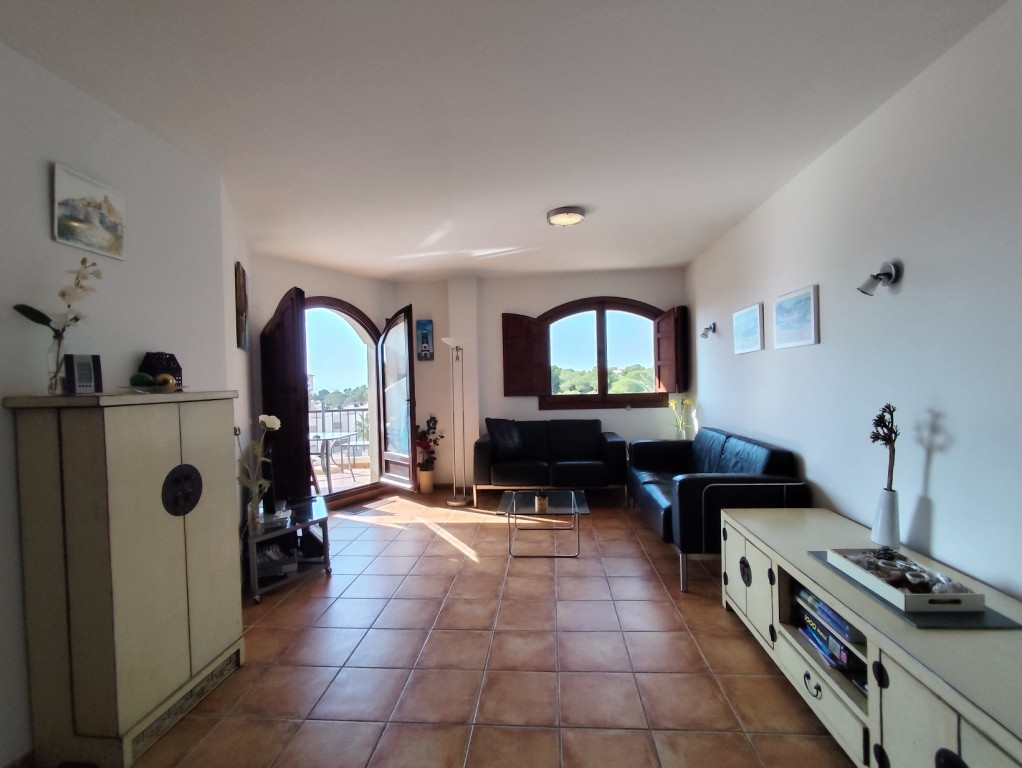 For sale - 2 Bedroom 1 Bathroom Penthouse in Punta Prima -  - Alicante