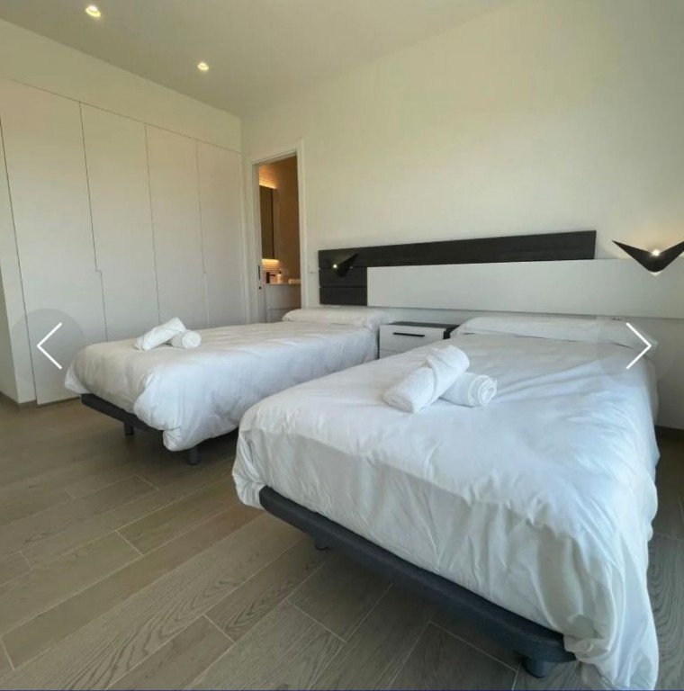 For sale - 2 Bedroom 2 Bathroom Apartment in Las Colinas Golf -  - Alicante