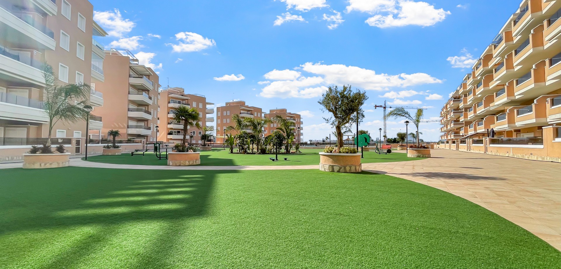 For sale - 3 Bedroom 2 Bathroom Apartment in Guardamar del Segura - El Raso  - Costa Blanca (Alicante)