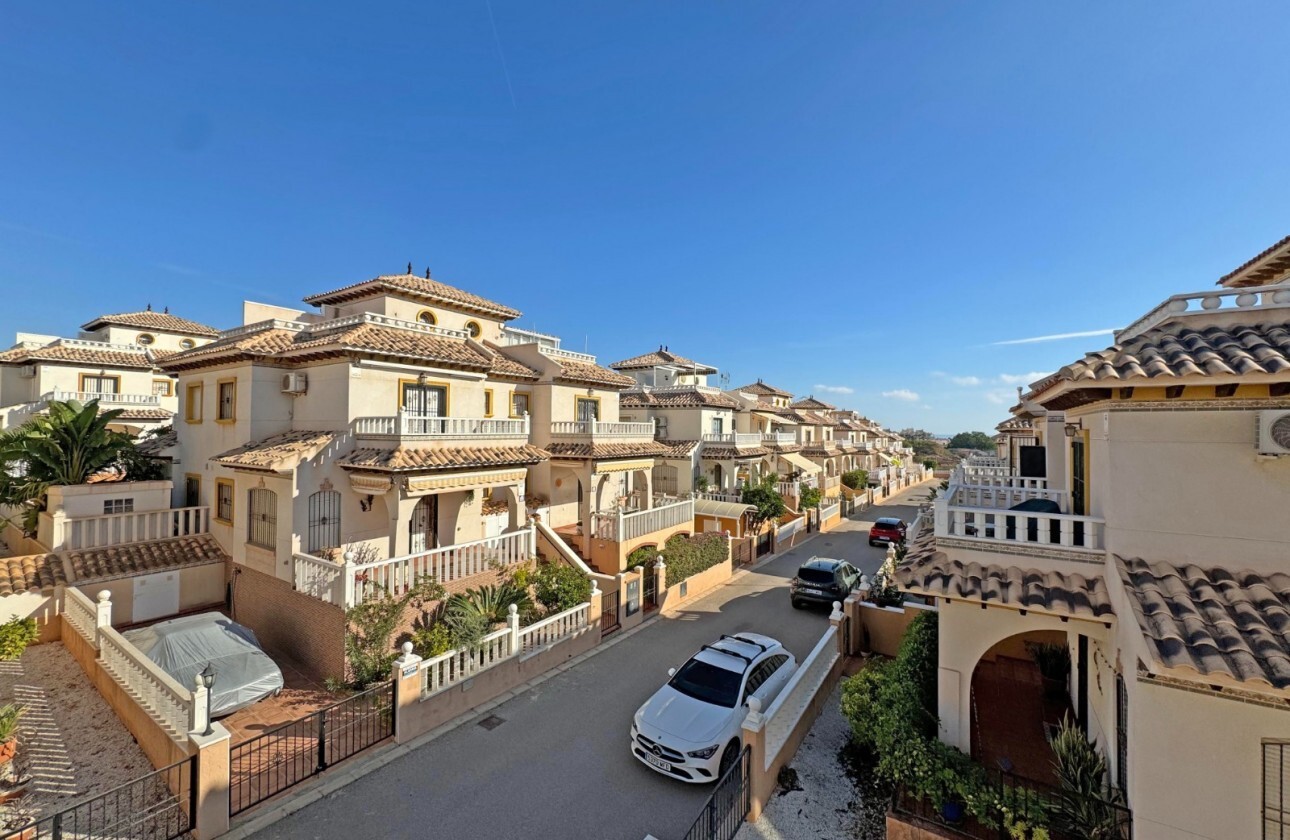 For sale - 2 Bedroom 2 Bathroom Bungalow in Lomas de Caboroig - Costa Blanca  - Alicante