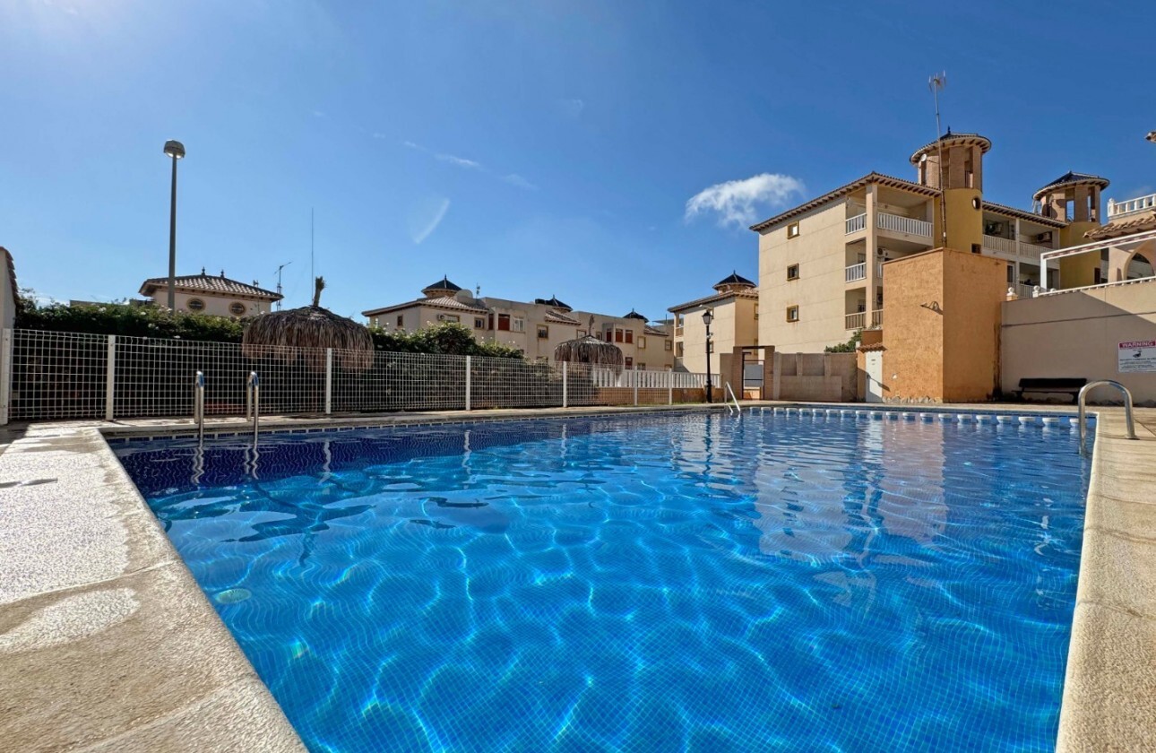 For sale - 2 Bedroom 2 Bathroom Bungalow in Lomas de Caboroig - Costa Blanca  - Alicante