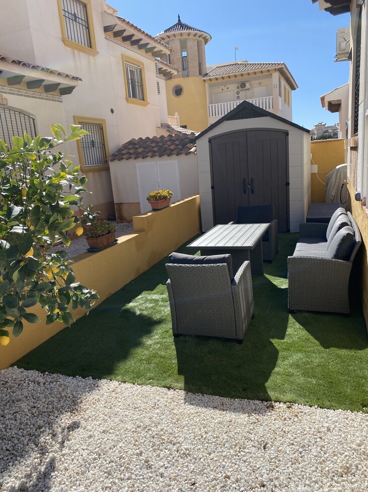 For sale - 2 Bedroom 2 Bathroom Bungalow in Lomas de Caboroig - Costa Blanca  - Alicante