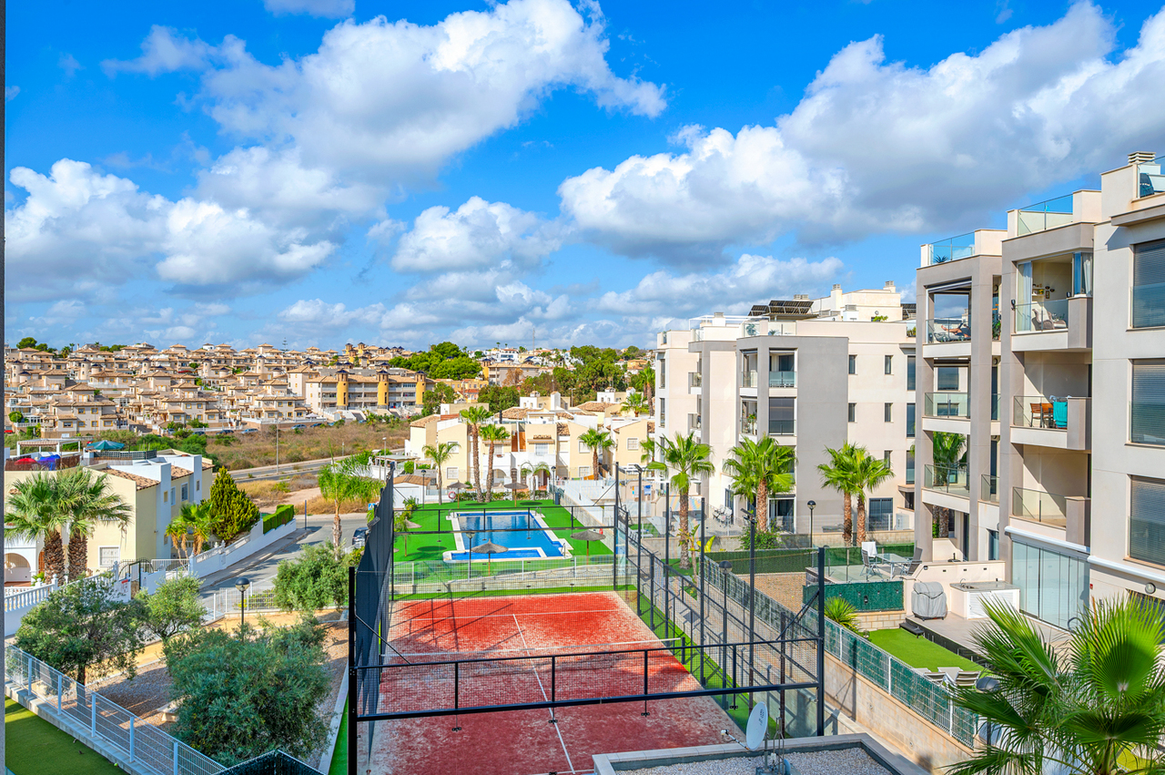 For sale - 2 Bedroom 2 Bathroom Apartment in Villamartin - Costa Blanca  - Alicante