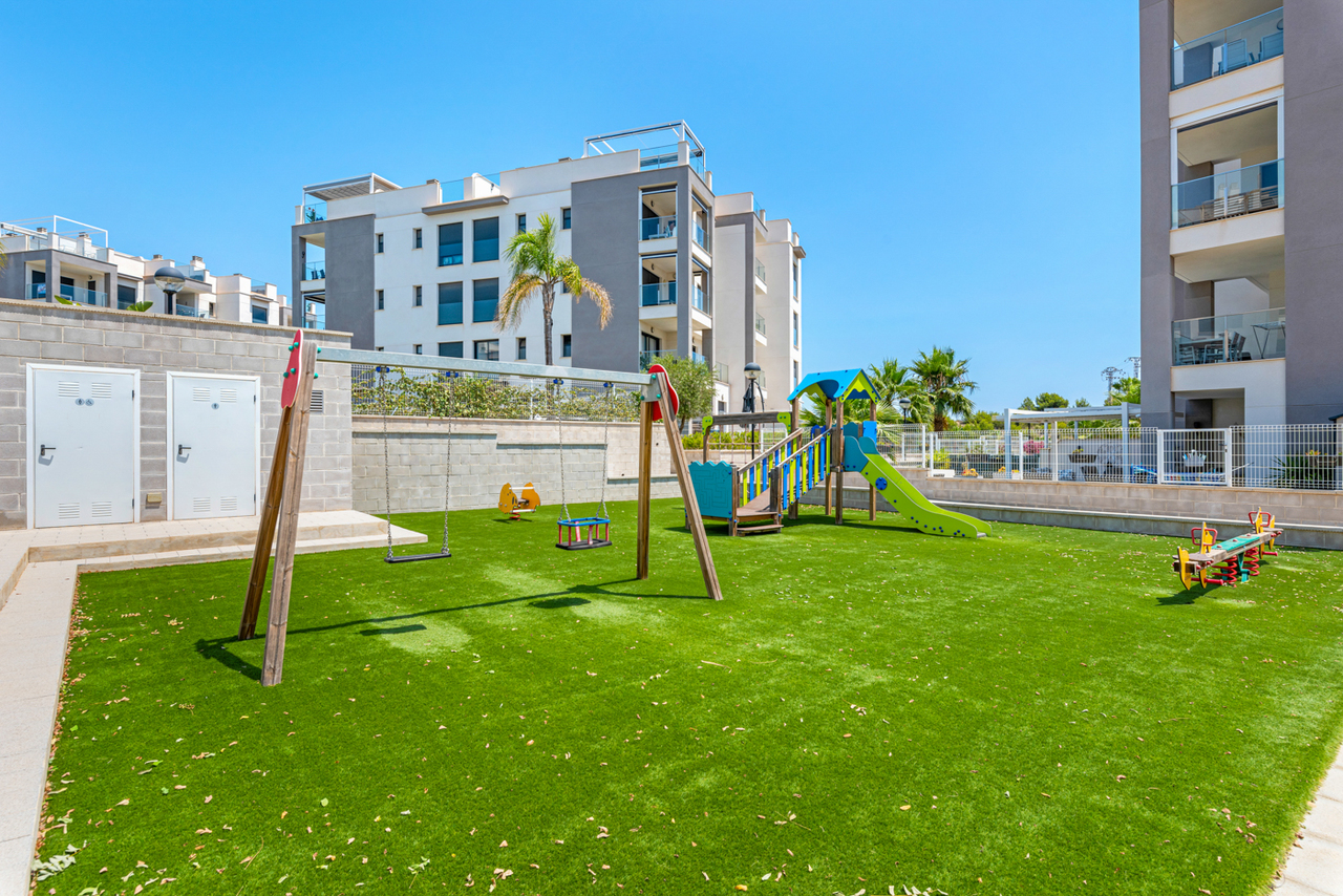 For sale - 2 Bedroom 2 Bathroom Apartment in Villamartin - Costa Blanca  - Alicante