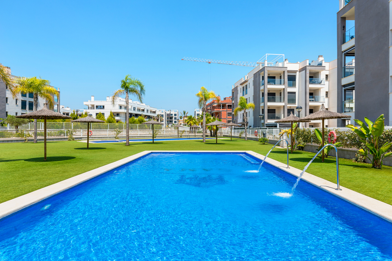 For sale - 2 Bedroom 2 Bathroom Apartment in Villamartin - Costa Blanca  - Alicante