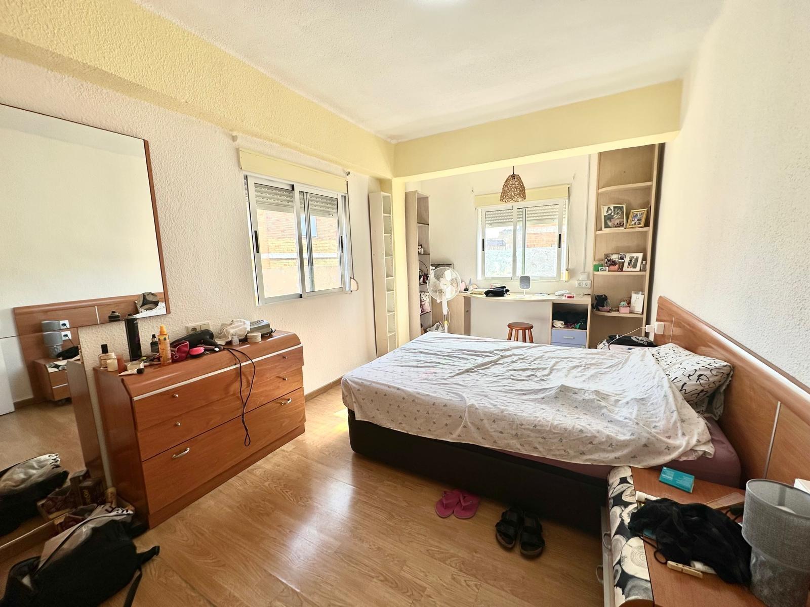 For sale - 3 Bedroom 1 Bathroom Apartment in Torrevieja - Estacion De Autobuses  - Alicante