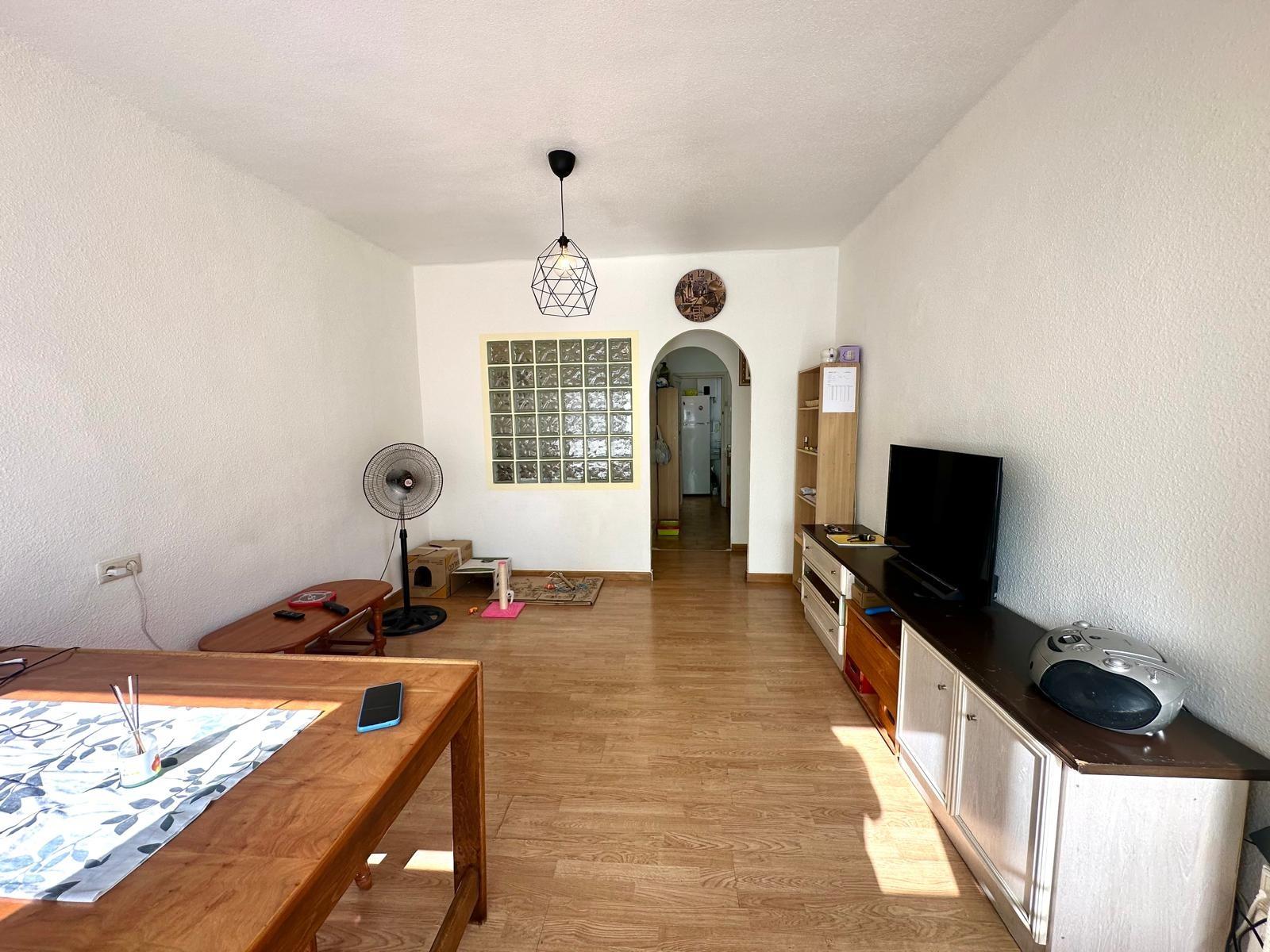 For sale - 3 Bedroom 1 Bathroom Apartment in Torrevieja - Estacion De Autobuses  - Alicante
