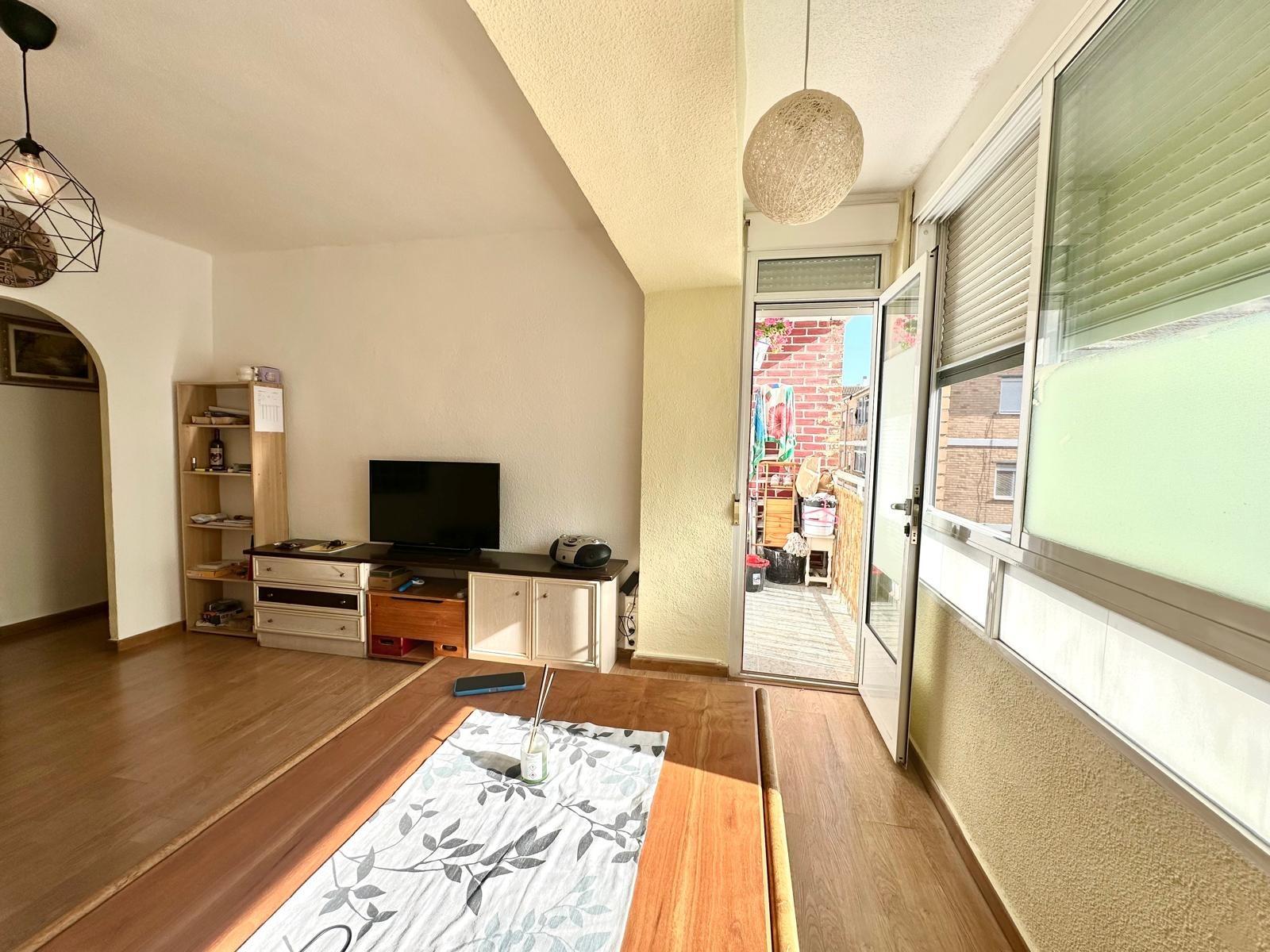 For sale - 3 Bedroom 1 Bathroom Apartment in Torrevieja - Estacion De Autobuses  - Alicante