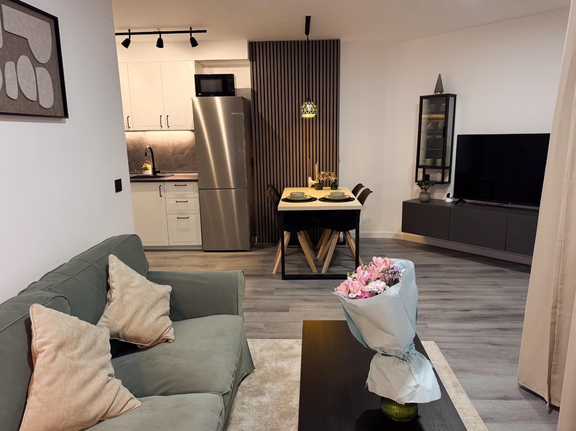 For sale - 2 Bedroom 1 Bathroom Apartment in Torrevieja - Curva Del Palangre  - Alicante